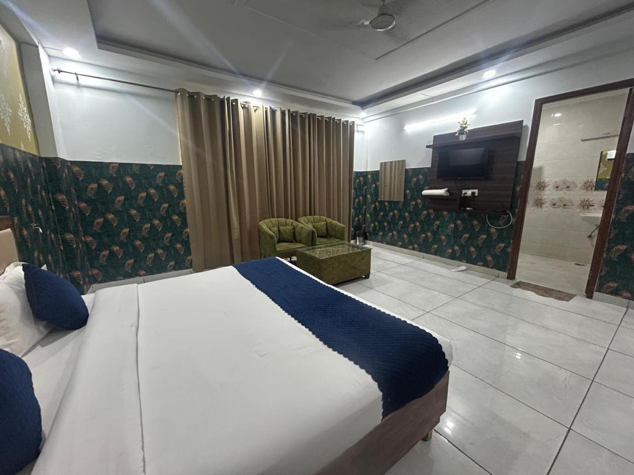 Tanvi Premium Residency-Close To Artemis, Medanta & Fortis Gurgaon Eksteriør billede