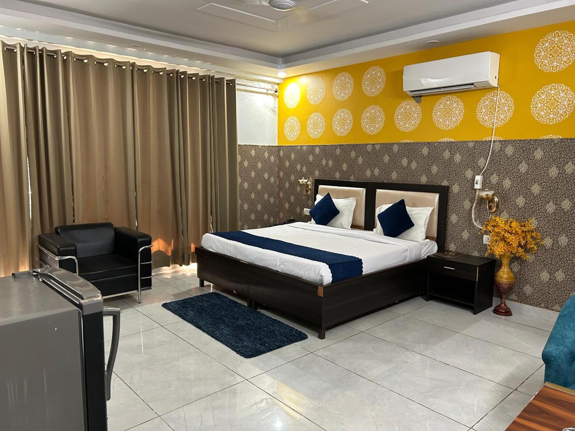 Tanvi Premium Residency Near Artemis Hospital, Gurugram Hotel Gurgaon Eksteriør billede