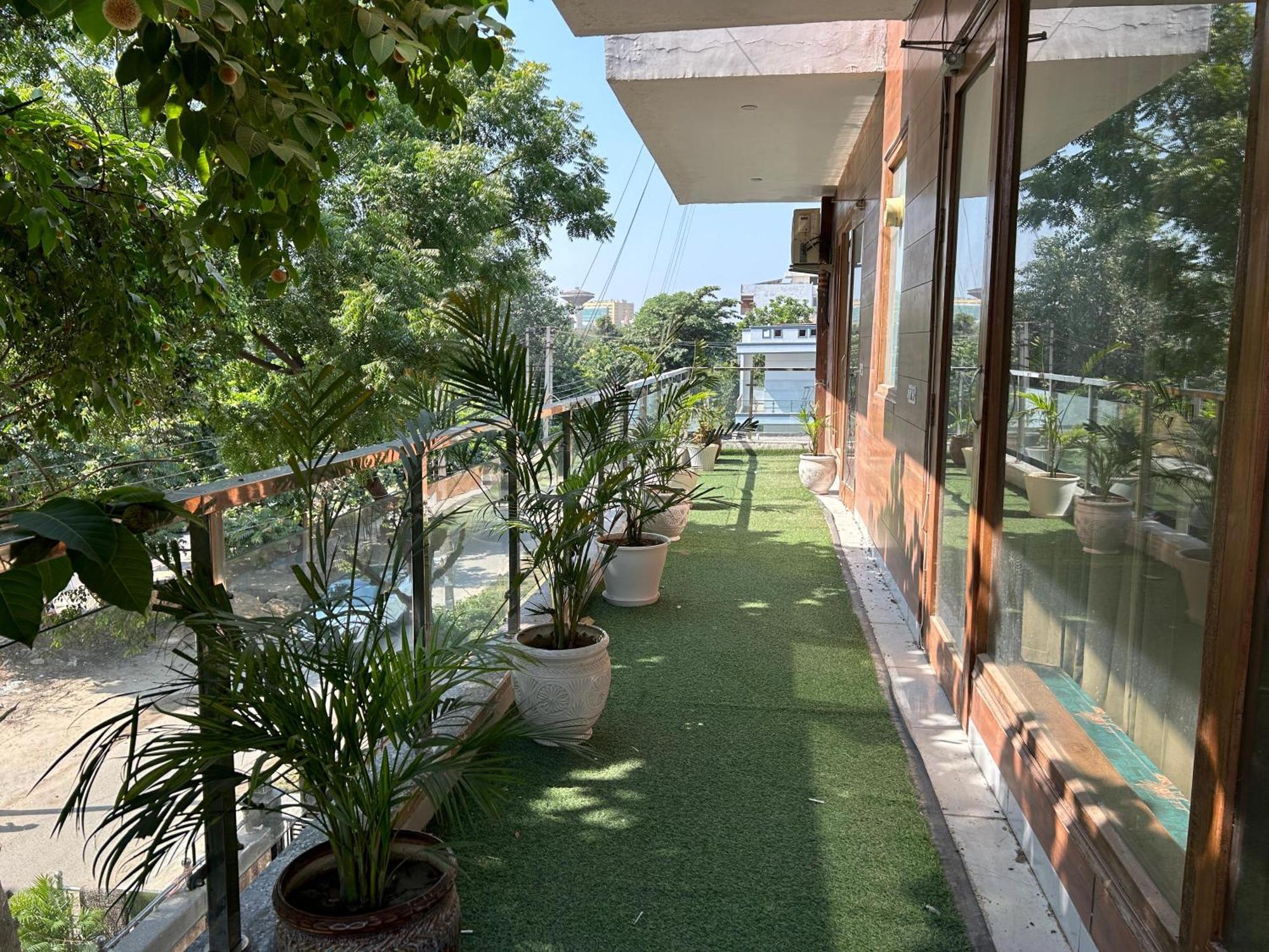 Tanvi Premium Residency-Close To Artemis, Medanta & Fortis Gurgaon Eksteriør billede