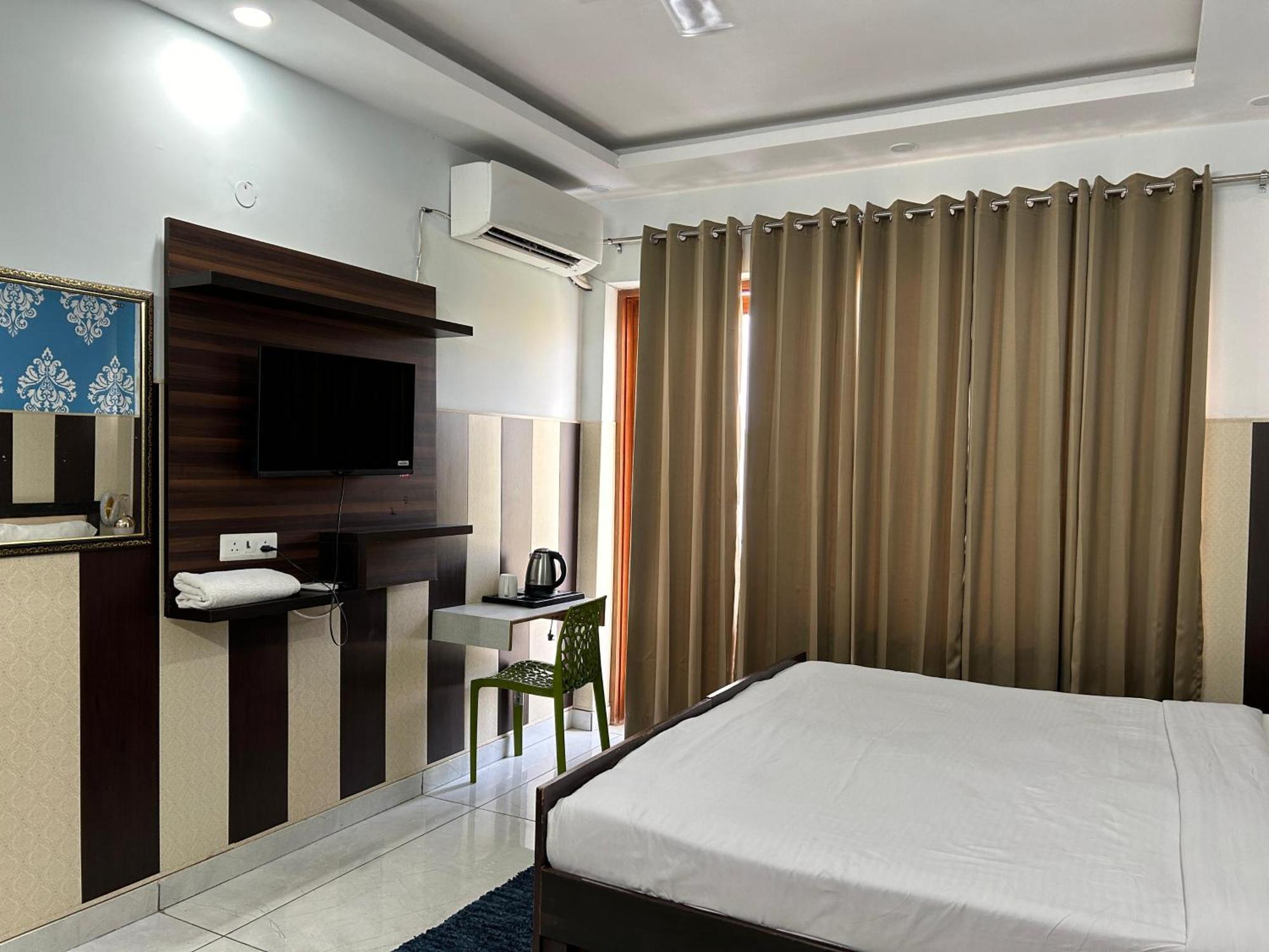 Tanvi Premium Residency-Close To Artemis, Medanta & Fortis Gurgaon Eksteriør billede